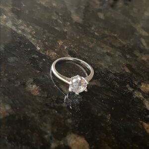 Elegant fashion Silver Solitaire Ring NWOT